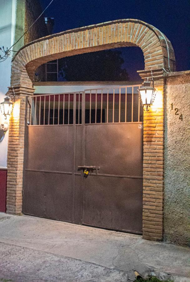 Villa Flores, Casa En El Centro De マスコタ エクステリア 写真