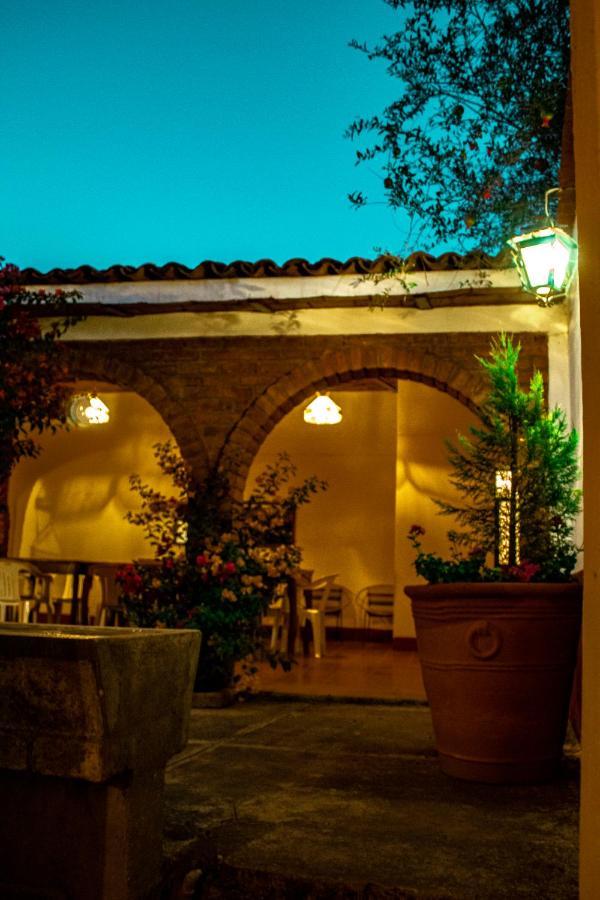 Villa Flores, Casa En El Centro De マスコタ エクステリア 写真