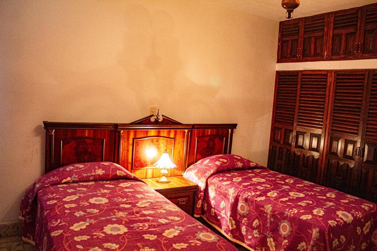 Villa Flores, Casa En El Centro De マスコタ エクステリア 写真