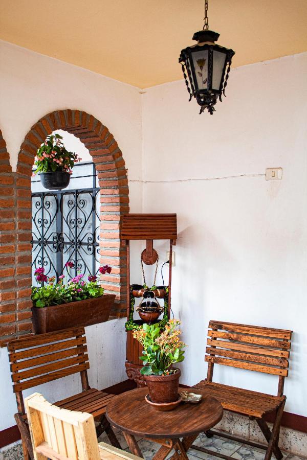 Villa Flores, Casa En El Centro De マスコタ エクステリア 写真